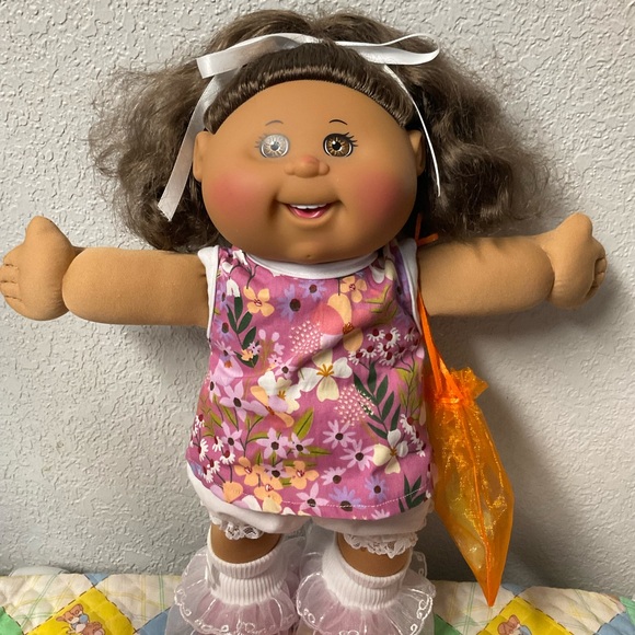 Cabbage Patch Kid Girl African American Brown Hair Brown Eyes WCT-55K 2015 - Picture 6 of 11